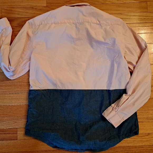 Forever 21 Men - color block button down long-sleeved shirt. Sz. XL - Picture 2 of 3